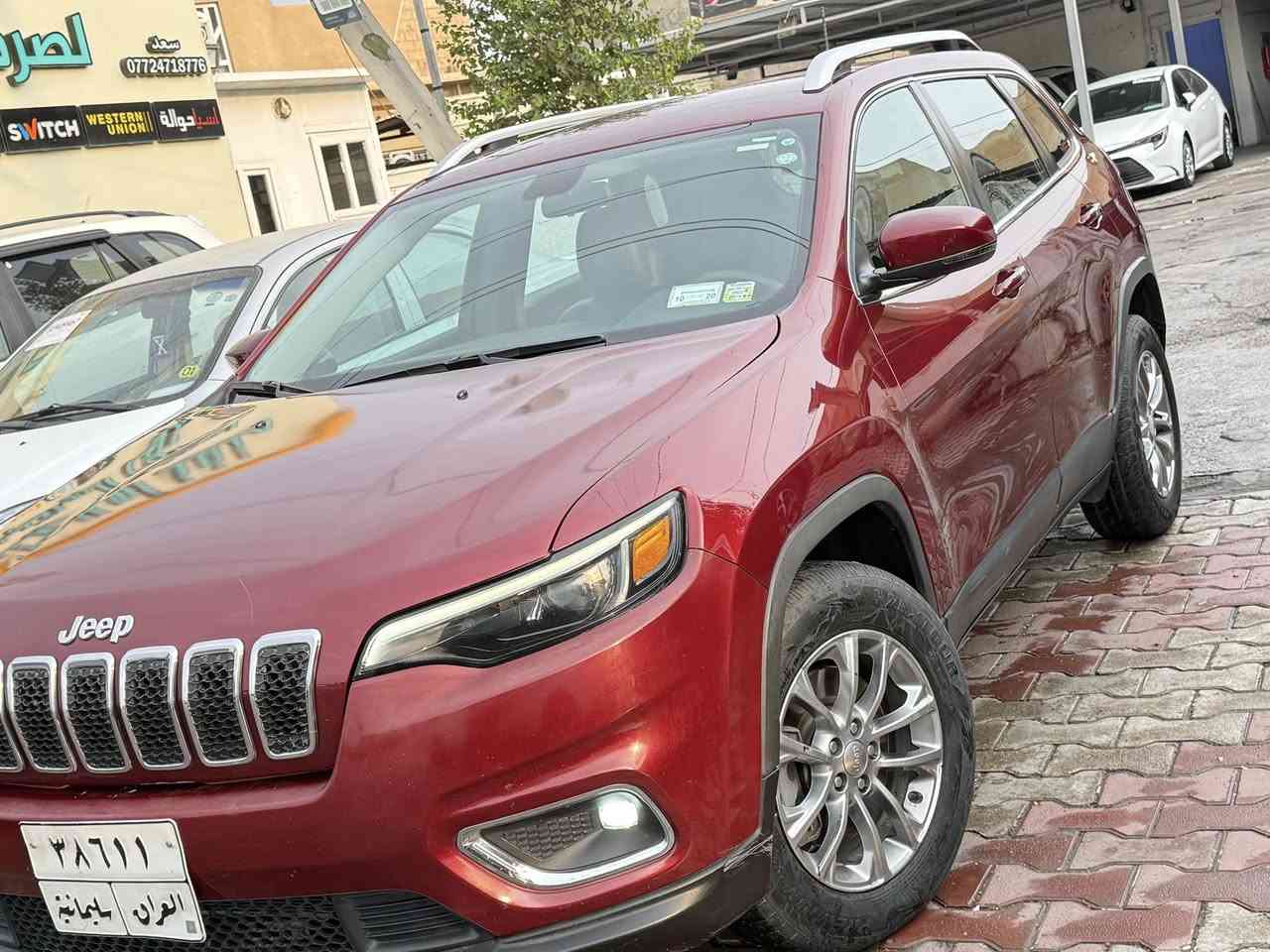 السلام وعليكم نوع السياره  جيب شيروكي 
موديل 2019 
58mil ماشيه
ضرر فقط بونيد صبغ بدون دواخل 
بدون ايرباك 
سونر مرفق
مواصفات فورويل بصمه كوشن جلد
رادارات شاشه كاميره
السعر 137$ بي مجال 
العنوان ديالى خانقين / معرض خانقين للسيارات
للاستفسار ***********
