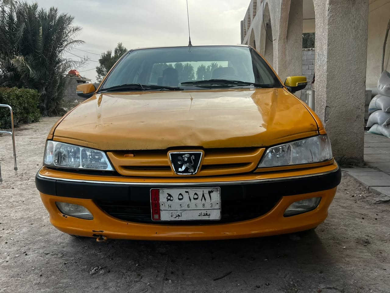 بيجو بارص للبيع ٢٠٢٠  سياره محورها كير و محرك كورولا بيكاتشو جدد سيارة غير حره عليها تسديد اقصاد راعيها موظف بتربيه يسدد سياره نظيفه مكفوله مكان واسط نعمانيه السعر 37 $ للاتصال ***********
