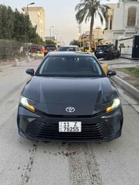كامري LE هايبرد • ٢٠٢٥ • رقم بغداد