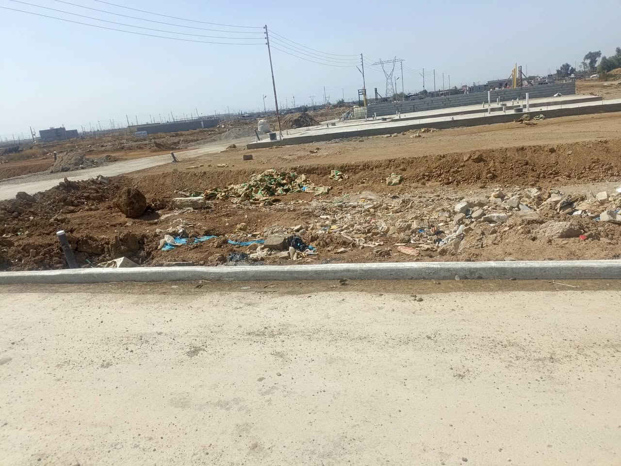 سلام عليكم ورحمه الله وبركاته قطع  اراضي للبيع في بوب شام قريبه علا شارع  شعب حسينيه  سند 25  
خدمات مي مجاري كهربه تبليط كله كامله
سعر يبدي من 7 مليون للاستفسار الاتصال ***********
