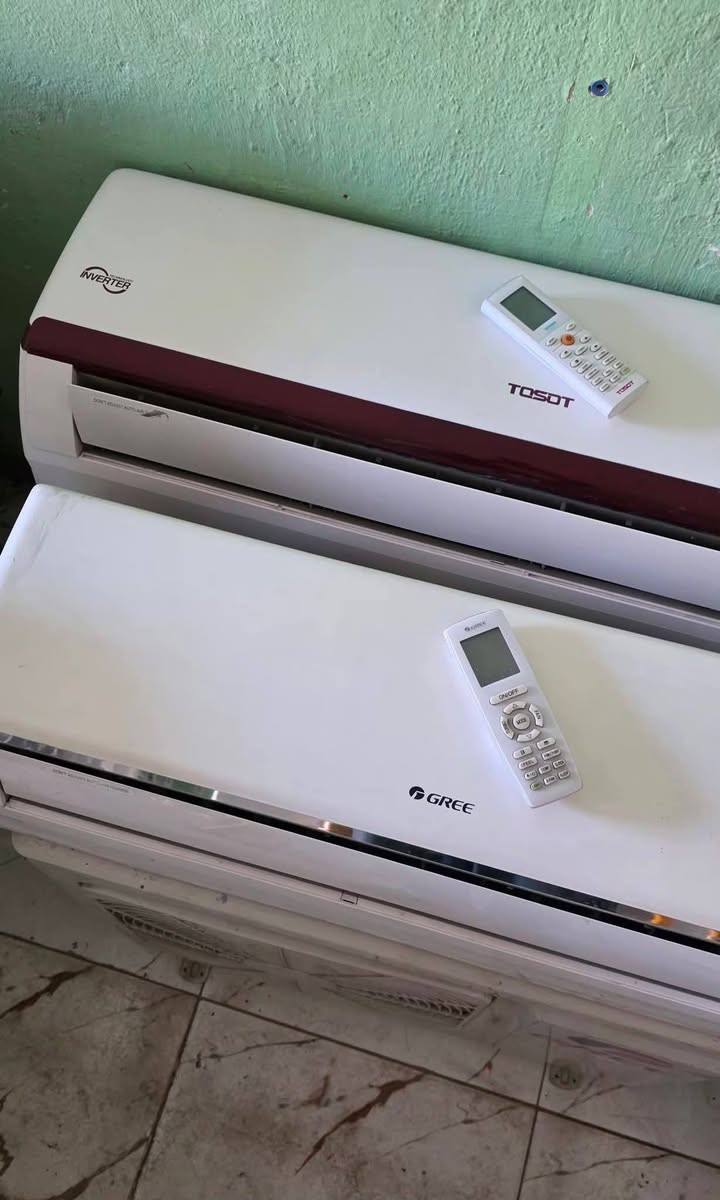 سبلتين انفيرتر يسحب 3 أمبير النوع توسوت وگري حجم طن كل واحد فول نظاافة وشررط شغال كلو اسبوع ضمان بعد الشد...بارد ثلج وتدفئة فول..
ألسعر راسلوني خاص عالماسنجر .


**إذا كنت صاحب هذا الإعلان وتريد حذفه لأي سبب، رجاءا أرسل رسالة إلى الدعم الفني**