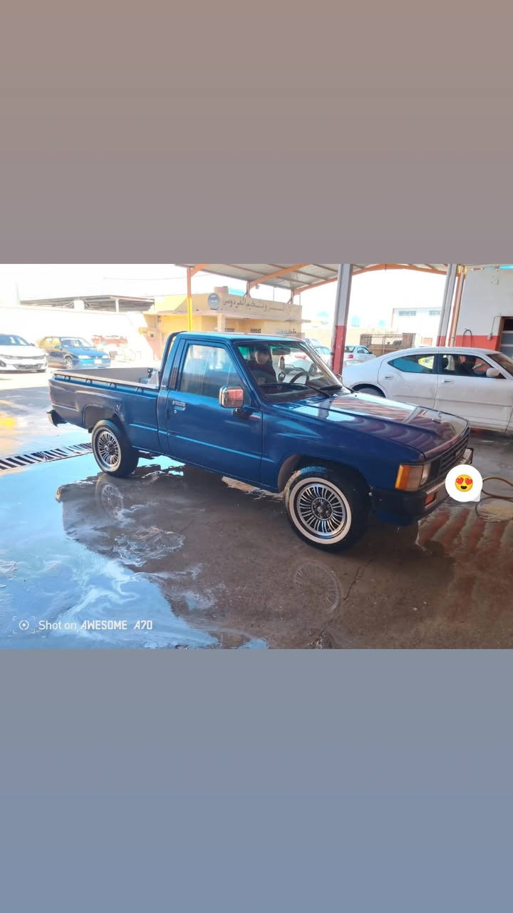 السلام عليكم بيكم تويوتا موديل 1985 صبغ عام للجماليه طخم تائرات جديد كير ومحرك خير من الله رقم اجنبي كركوك السياره باسمي شرط التحويل بالموصل مكان السياره موصل ايسر
كابون بانزين
رقم صاحب السياره***********
السعر 45$
