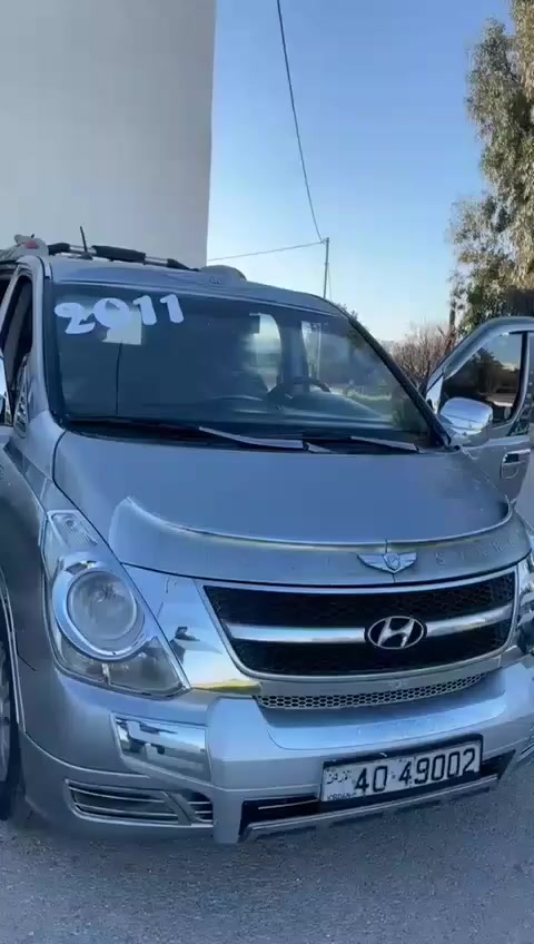 هونداي جراند توماتيك توب ترنك نقل مشترك 
 2011 مشترك اصلي السعر 6300
 المستورد تليفون
0772061845 
استخدام شخصي
 فل الفل 
فحص قصعات 
  ترخيص 2026/9/1
ماتور 2500cc  
فل  الفل كل الاضافات 
كراسي اماميه مدفيه ومبردة 
طاره جلد خياطه مع تدفئه طاره 
مانع انزلاق و نظام 
مكيف حامي بارد شغال 100‎%‎ 
حساسات الرجوع‎   اصلي 
موري كهرباء  مع تدفئه موري 
كوشوك وكاله امامي خلفي الوكاله مع جنط جراند الاصلي  
العده الاحطياطية كااامله 
دهان الوكاله الباص مش مدهون ابدا وتعال شوف بعيونك الباص بحاله الشركه مش محتاج اي شلن 
...


**إذا كنت صاحب هذا الإعلان وتريد حذفه لأي سبب، رجاءا أرسل رسالة إلى الدعم الفني**