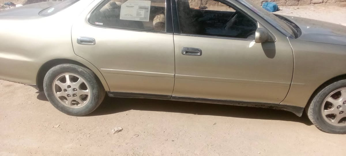 سلام عليكم من رخصت لا دمن سياره كرسته نفخ لون ذهبي مصبوقه جماليه محرك 2500 سنويه مجدده 2027 سياره جاهزه تبريد شغال وكافت الكهربائيات *********** سياره موجوده البصره كرمت علي السعر 55وبيهه مجال
