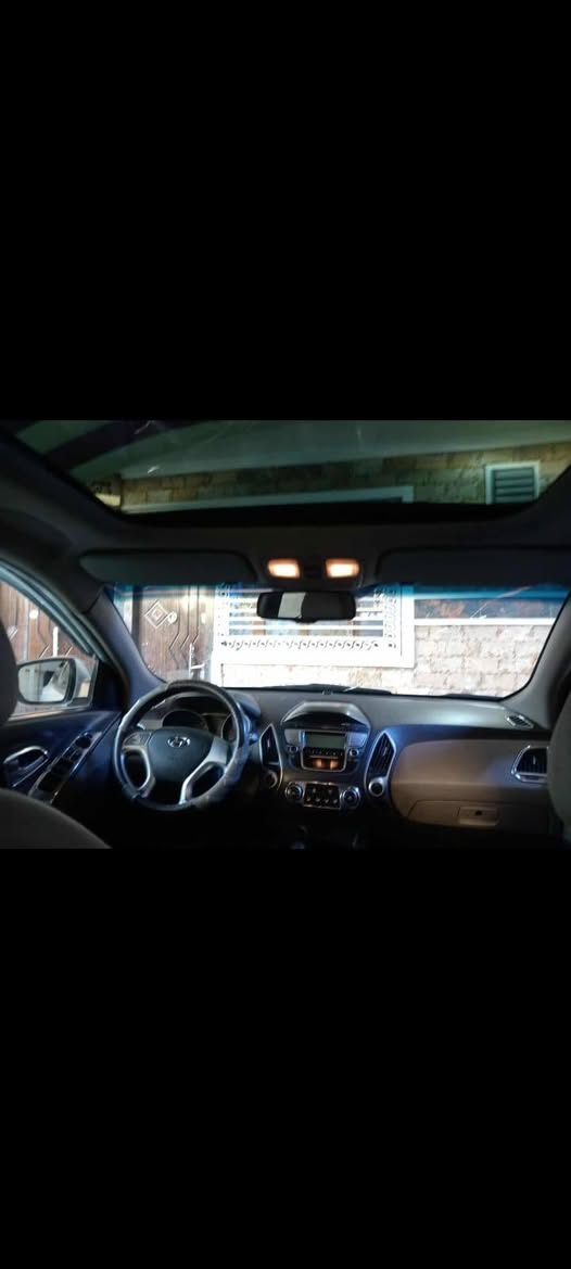 السلام عليكم توسان للبيع موديل 2012
بانورما كلشي شغال بيها ٤سلندر 
تحويل مباشر 
السونار كدامك 
مكفوله من كلشي 
السعر 135وبي مجال قليل 

للتواصل***********
