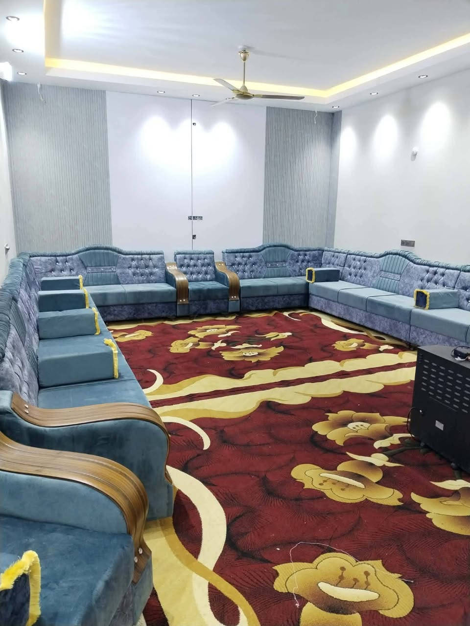 معمل علاء العزاوي التخم والديوان شغل تفصال درجه اول خشب بلوك اسود وسفنج مميز اول وقماش حسب اختيار الزبوان الاستفسار اتصال او واتساب العنوان مفرق السده مقبل حي البكر شارع السيد ابراهيم *********** يوجد قسط
