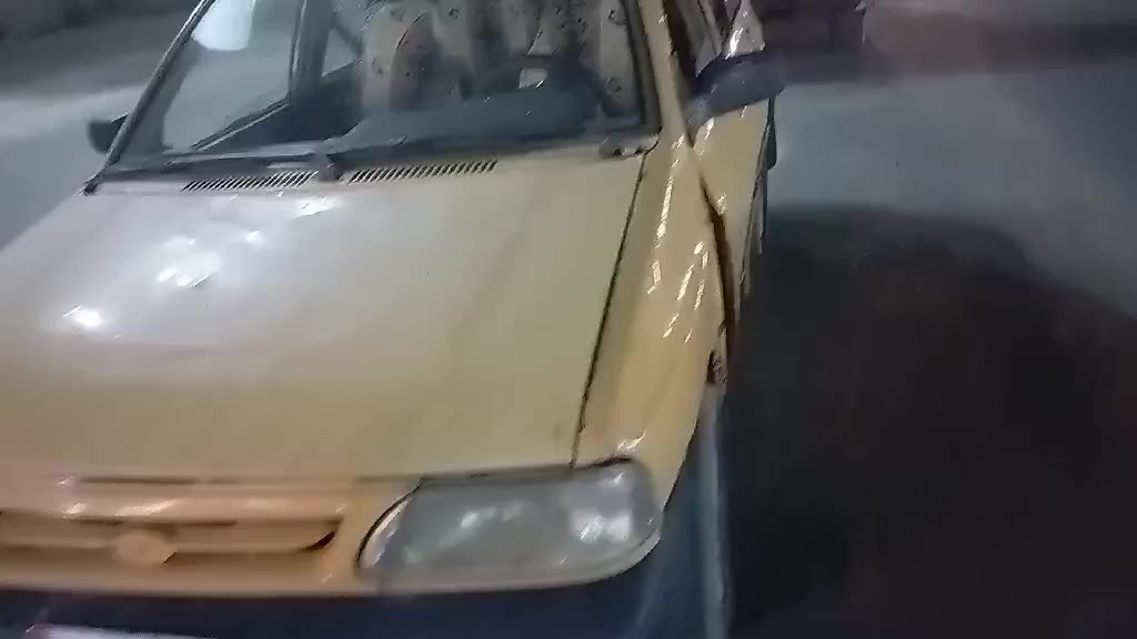 السلام عليكم سياره للبيع
موديل 2012 السنويه تسقط 2029 
نضيفه عوزها ترتيبات دواخل نضيف 
كير و مكينه نضاف حلوات السعر # 14
وبيها مجال قليل المكان كوفه شارع المعمل
 الاتصال على الرقم ***********
