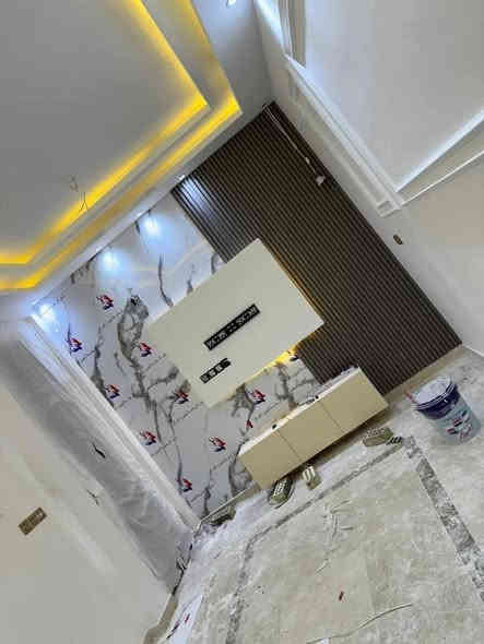 عمل ديكورات بلازمة 
تغليف حياطين 
سقوف ثانوية 
يوجد كرسته وعمل 
ويوجد عمل نشتغل جميع مناطق بعقوبة ديالى رقم الهاتف***********
