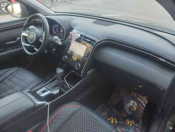 السلام عليكم من رخصة الادمن
للبيع هونداي توسان 2023   بغداد دخول جديد 8/31
بدون حادث بدون صبغ بدون ارباك  بيها 3 طخات مال
 تحميل بسيطة موضحة بالصور  
حجم المحرك 2500 gdi مواصفات se ماشية 54 mi 
بأسمي  للإستفسار الاتصال على الأرقام التالية 
*********** متواجد واتساب 
***********
