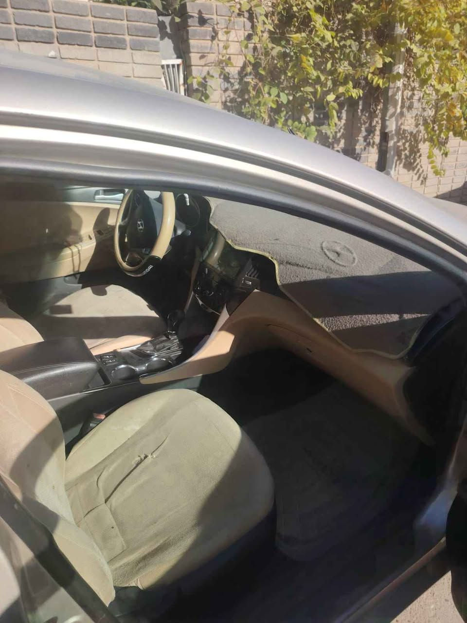 ياالله سوناته للبيع موديل ١١ رقم بغداد انكليزي وارد امريكي حادثها قبق جنطه
بسمي تحويل ثاني يوم  السعر ٩٥ بيها مجال كلش بصيط 
مكاني بغداد الاعضميه  الهاتف *********** بغداد, العراق
