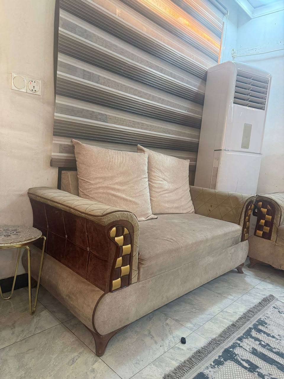 تخم 10مقعد أبو 3مقعد قطعتين وبو 2مقعد قطعه 2مقاعد أبو نفر***********
