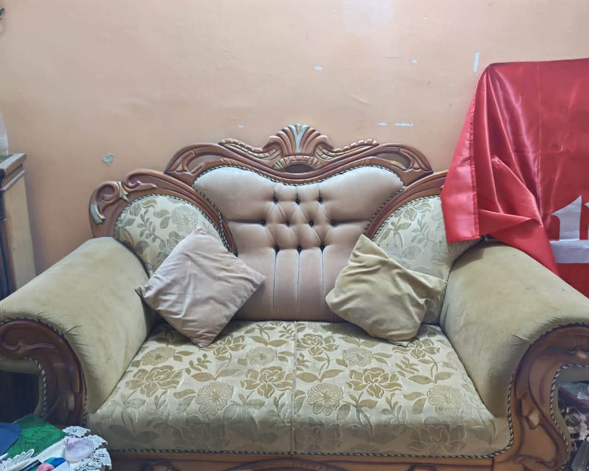 سلام عليكم
تخم مع سيت طبلات 
السعر قيم واشوف يناسبني او لا 
العنوان كوت


**إذا كنت صاحب هذا الإعلان وتريد حذفه لأي سبب، رجاءا أرسل رسالة إلى الدعم الفني**