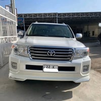 البيع لاندكروز 2015 شركت جيهان  السيارة جديدة مات جناي   السيارة مقفول...