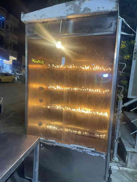 شوايه دجاج 8 شيش سوريا درجه اولى ماطور شغال شعلات كلهن شغلهن فول استعمال اقل الشهر للبيع مكاني حله حي الصحه السعر 350 الف ***********
