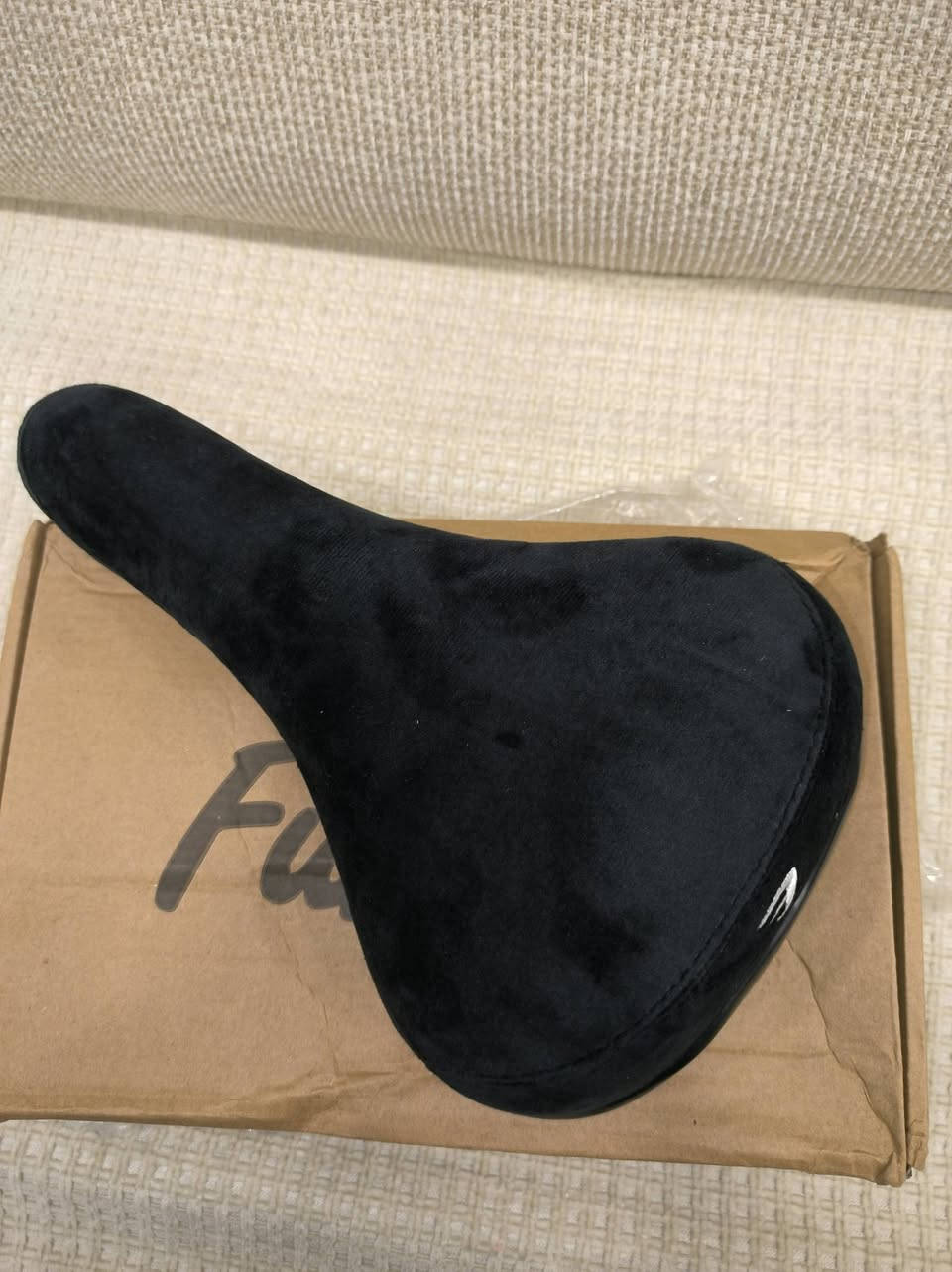 سلام عليكم طلعلي غراض بايسكل امازون 
شلعه ابيع وكل شي وسعره 🚴


**إذا كنت صاحب هذا الإعلان وتريد حذفه لأي سبب، رجاءا أرسل رسالة إلى الدعم الفني**