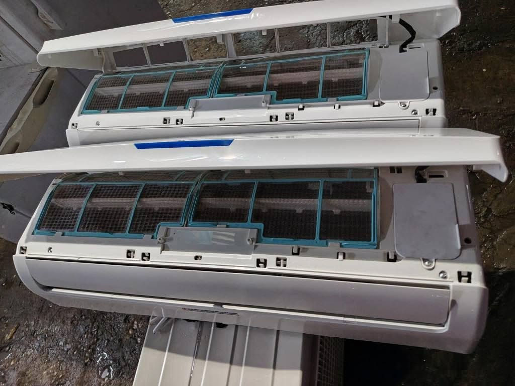 سبلت للبيع النوع اولمپيا يچي بينو داخليتين وخارجيتة وحدة ينربطون عليها حجم كل سبلت طن واحد فول نظاافة وشررط شغال كلو اسبوع ضمان بعد الشد...بارد ثلج وتدفئة فول..
ألسعر راسلوني خاص او اكون اسفل ألمنشور مكتوب مراسلة موصل, نينوى


**إذا كنت صاحب هذا الإعلان وتريد حذفه لأي سبب، رجاءا أرسل رسالة إلى الدعم الفني**