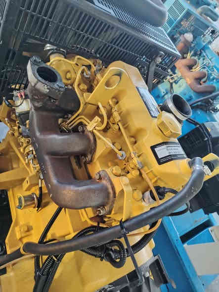 تم بحمد الله تعالى وصول مولد جوندير 3سلندر 30KVA
اجويتر سيت بلادي نظام حماية كامل تشغيل أو إطفاء ذاتي مكينة أوربية غير مشتغل بالعراق عداد العمل700ساعة مشتغل 30KVA نضافة 90% زورنة في موقعنة ديالى بعقوبة الصناعة الثانية مقابيل نهاية حي المعلمين
للاستفسار الاتصال على الأرقام التالية
***********
***********
من الله التوفيق
