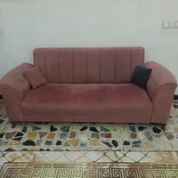 تخم • ٨ مقاعد • سريدات