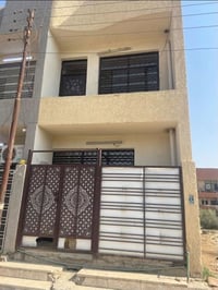 🏡 للبيع – منزل جاهز للسكن  📍 الموقع: حي الجزيرة، مقابل باب الجزيرة الأ...