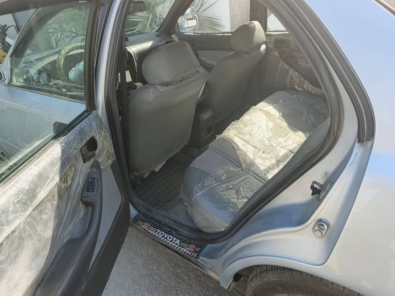 سلام عليكم كامر ٩٤ كامله رقم بغداد انكليزي باسمي تدفئه تبريد مصبوغة عام بسبب جراد السعر ٥٥ وبيها مجال مكاني صلاح الدين بلد ***********
