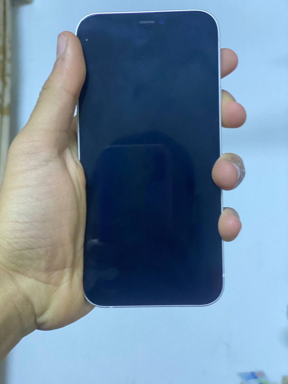 ايفون 12 عادي

جهاز مكفول من شخط برغي ماابدل بي 

بطاريه 88

 ذاكره 64
 
جهاز اخوو جديد 

نضافه 100/100

النجف حي ميسان 
للتواصل ***********
