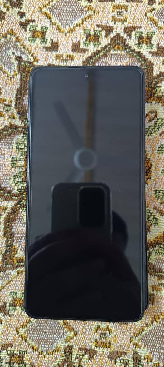 تكنو كومان 20برو ذاكره 256 عشوائيه 16 بصمه بالشاشه الجهاز مكفول من كلشي شخط مبي بدون ملحقات رايده ب150 مكاني بغداد مدينة الصدر شراي يتصل ***********
