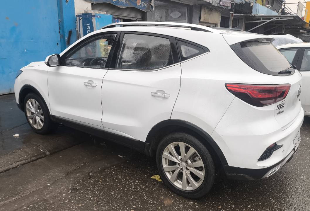 MG ZS
مۆدیل 2020
مواسەفات لۆکژێری.... فول فول
دوو پارچەی سبوغە
گێڕو مەکینەو بەشەرت نەکرایتەوە
نرخی تەنها 105$ 
بۆ پەیوەندی *********** أربيل, العراق
