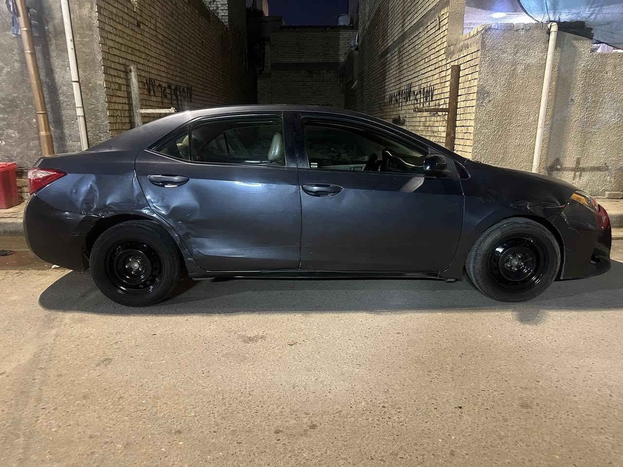 كورلا 2018 بجم كبس داخل عسلي بيها طخات قليله رقم شمالي باسمي ابيع حزام السعر 105 وبيه
مجال رقم ***********
