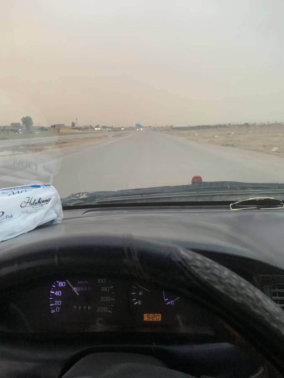 السلام عليكم للبيع نيسان سني موديل 1997كير عادي محرك 18قبق اسود نوزل. مو كابريته فول عادي صدر جديد كهربياته شغاله من الطول لطول سياره جاهزه فقط تبخير قليل بلمحرك  سياره جارده فقط  داخله جلد ونضافه فول. تايرات جدد بيع او مراوس حسب القناعه والسعر 37 مكان تكريت العلم   علماا  رقم بغداد مشروع وطني تتحول بتكريت   تحويل مباشر فقط
***********
