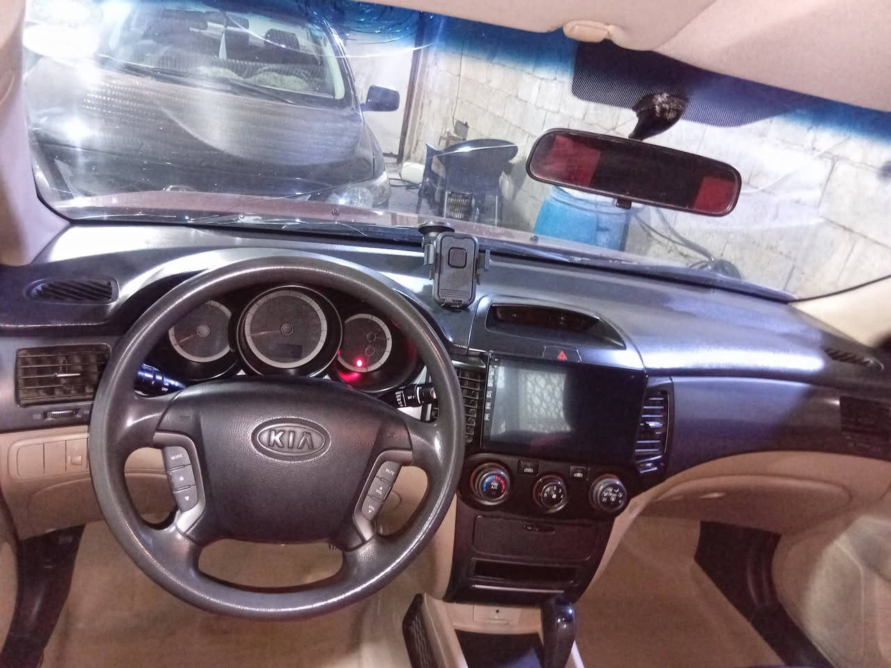 سلام عليكم جمعة مباركة عل الجميع
من رخصت مدير الاكروب المحترم
كيا اوبتيما 2010 خليجي رقم سليمانية بدون صبغ بدون ظربة فقط طخة بداير الجاملغ والجاملغ الثاني الخلفي بية طخة زغيرة. موظحة بصورة
كير مكينة نظيف كهربائيات وداخل جديد عل الشركة تدفئة تبريد شغال صدر امامي خلفي جديد السيارة بدون جراد صبغ دعامية اميامية فقط  مكاني بغداد السعر 117$   ***********  السيارة متحاج مصرف نظافته 90%
