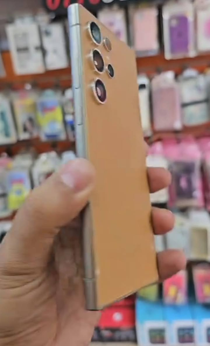 الترا اس 24 
سعره 400 الف فقط
فقط ضهره مكسور جهاز كله مكفول
لون برتقالي كرت ضمان 8 اشهر ويل جهاز 
ذاكره 256 بطاريه 5000 
شركه عين الفهد شرق اوسط عربي
توصيل موجود
حجز واتساب فقط


**إذا كنت صاحب هذا الإعلان وتريد حذفه لأي سبب، رجاءا أرسل رسالة إلى الدعم الفني**