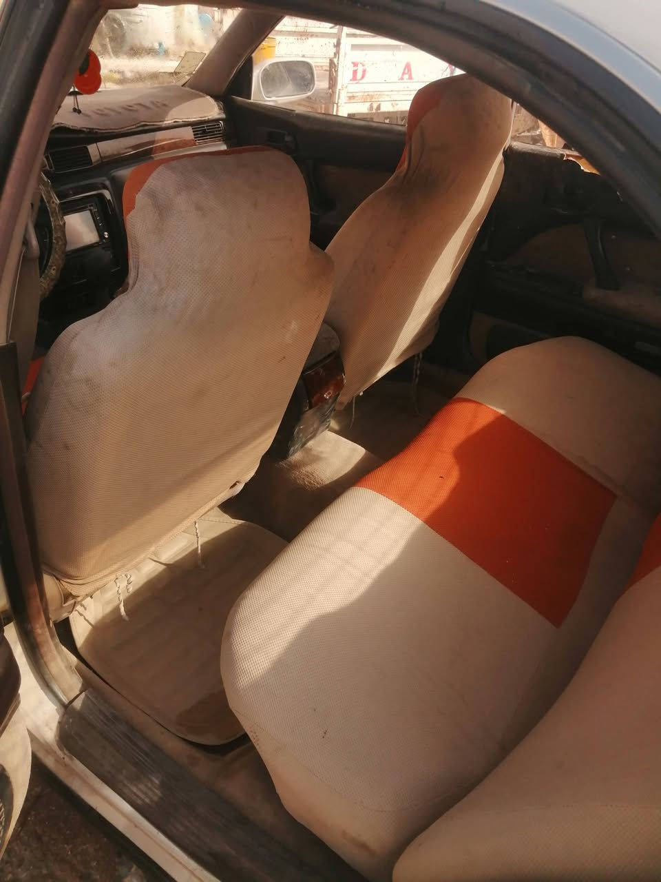 السلام عليكم  بطه البيع سياره كير ومحرك 2500خير من الله حداديه سدر جديد مكفوله كص ونقل ضربته جاملغ الخلفي السعر 45مكانه الناصريه ناحيه اسديناويه
***********
