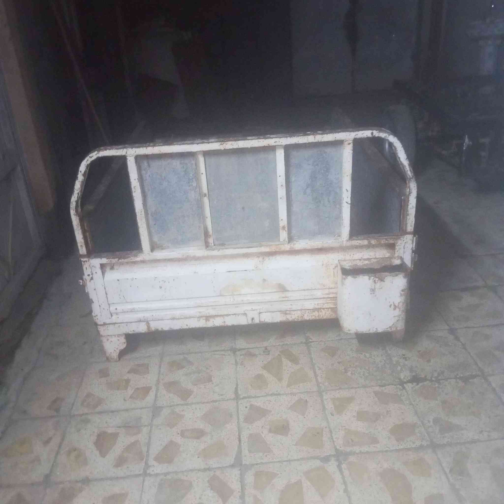 سلام عليكم تغلف للبيع سعر 25 قفل مكاني غراف ***********
