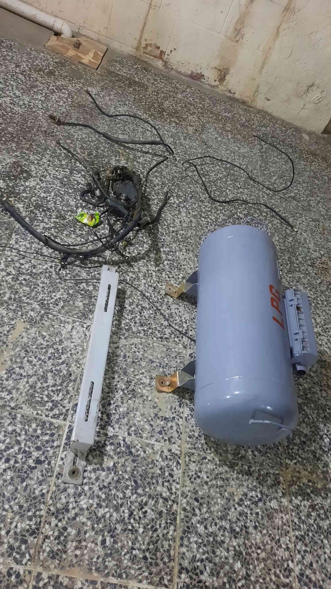 سلام عليكم شباب عندي منضومه غاز شغاله مال حاويه كوري اصلي السعر 250 مكاني بغداد حي اور رقم الهاتف ***********
