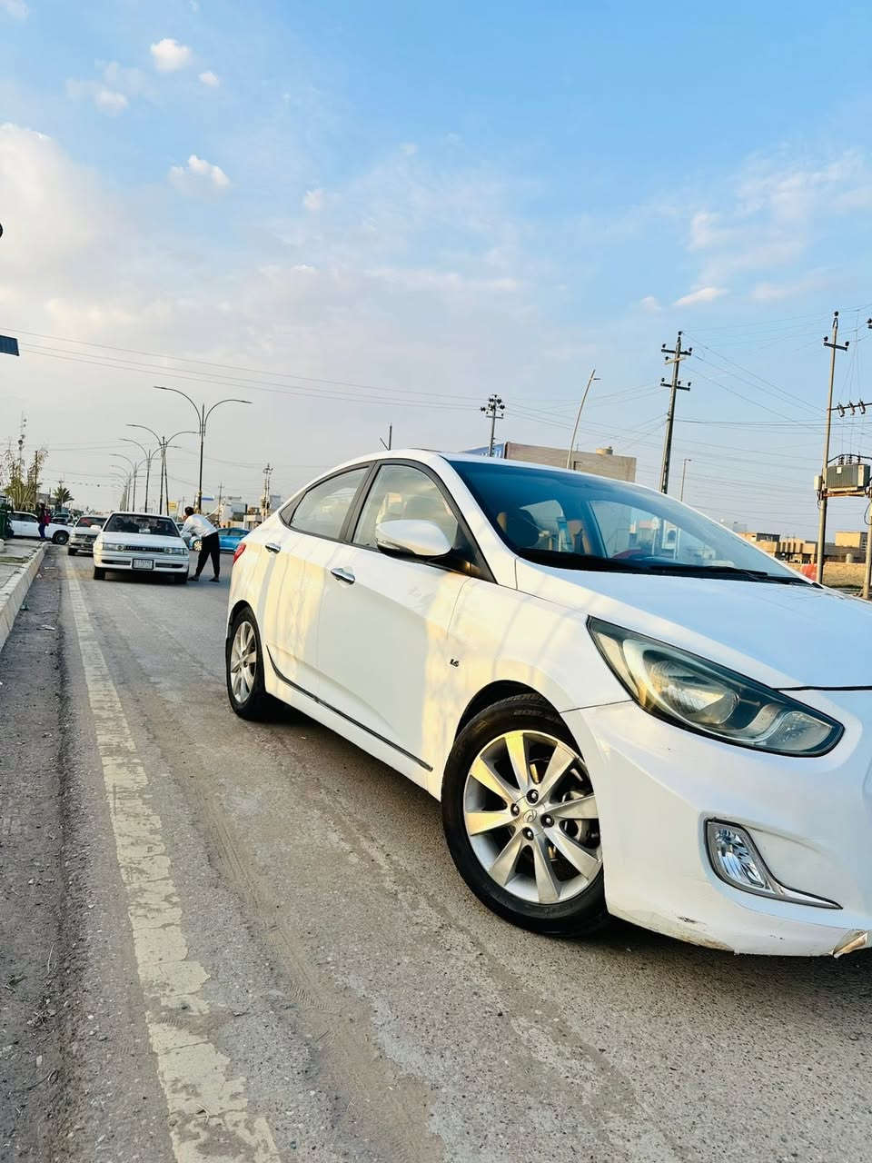 السلام عليكم سياره اكسنت موديل 2012 فول مواصفات كلين بدون ضرر كير محرك شرط تبريد ثلج مسجله بغداد مشروع وطني السعر 105 وبيها مجال  ***********
