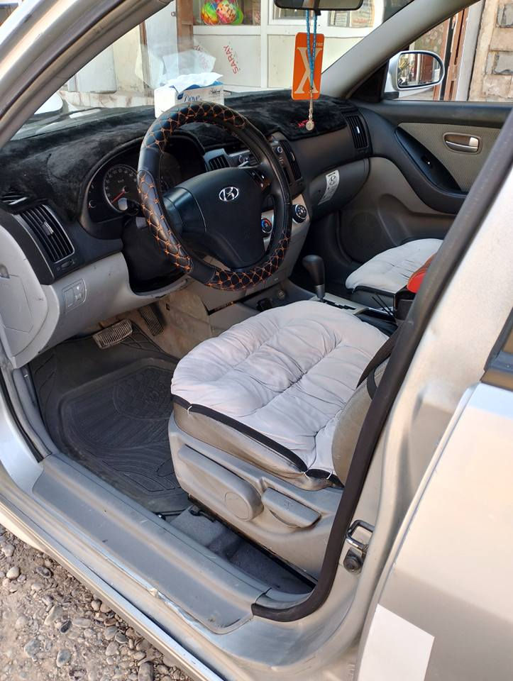 سلام عليكم افانتي موديل 2009 للبيع فقط ادوات متوم ارقام وسنويه طبق الاصل كير محرك تبريد تدفئه شرط صدر خلفي جديد بس الامامي شوي تعبان تخم تاير جديد كصتهه باجات حيل حلوه شرط لادوانز ولاسيرفس مأشر جاهزه بس صدرهه الكدام يرادله شغل السعر 42العوان العلم ممتواجد ع فيس هاذ رقمي وحياكم الله ***********
