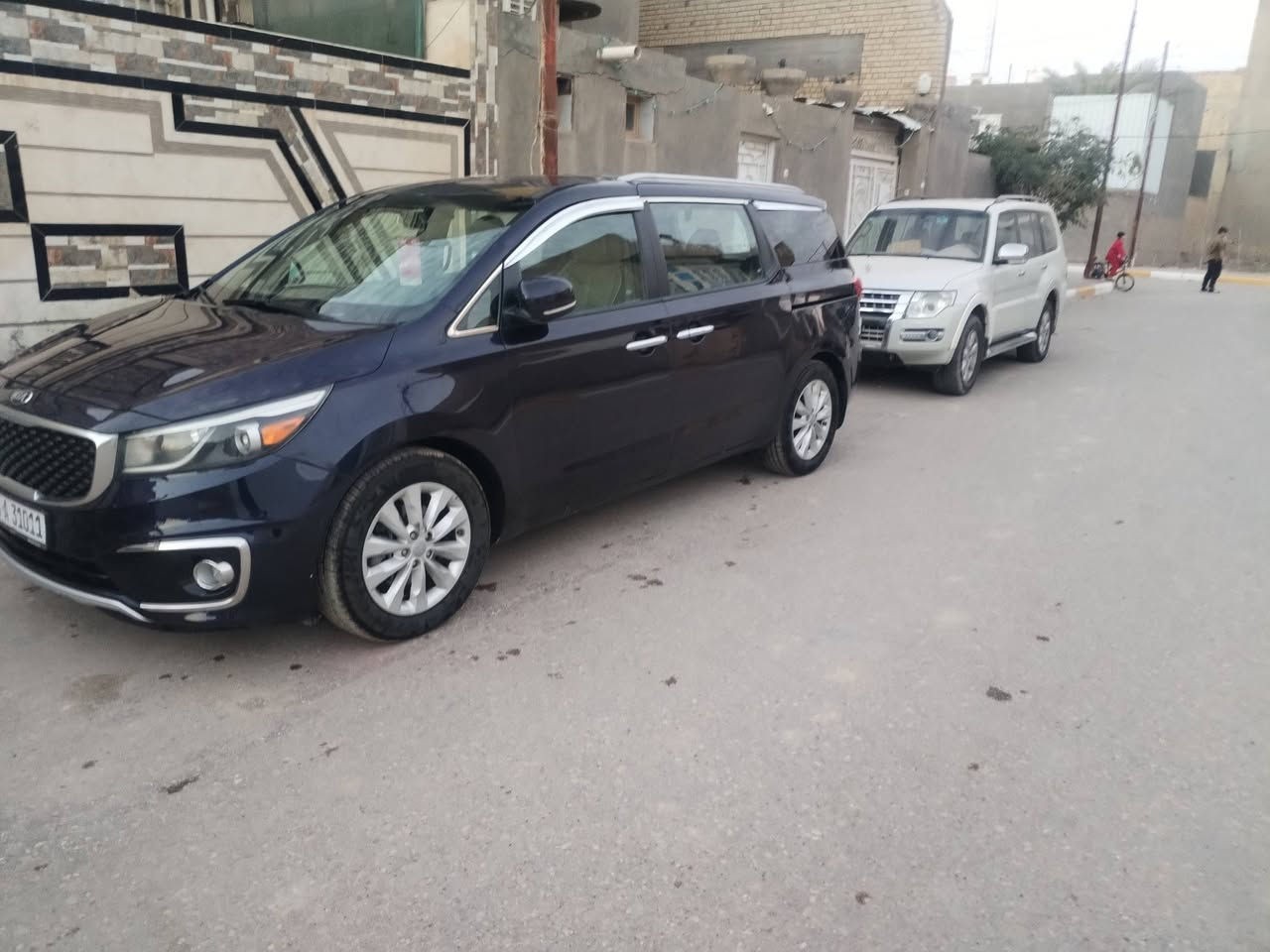 سلام عليكم سيدونا مديل ١٨ فول ضربتهه باب وجاملخ جهت السايق مراوس مديل حديث معه الفرق ***********
