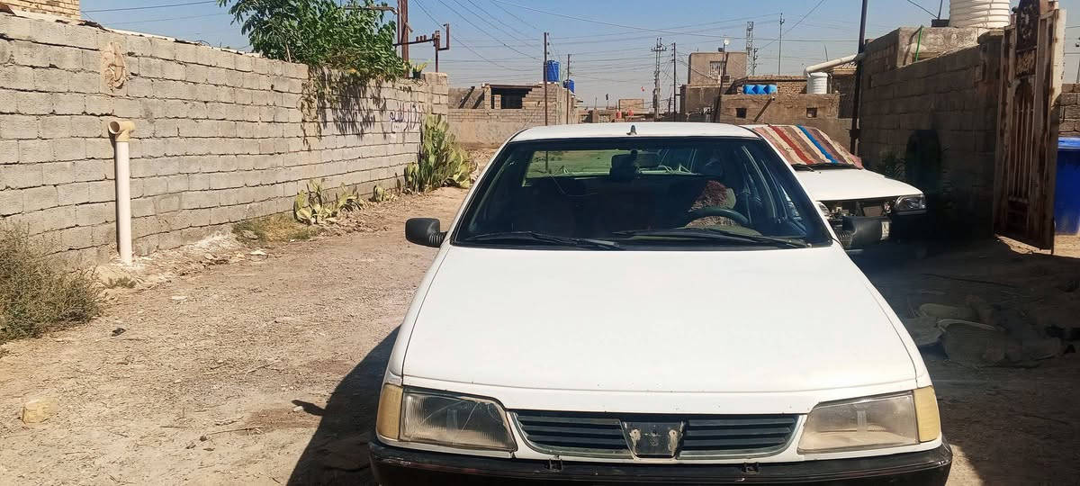 السلام عليكم.
بيجو روى 2010 رقم ذي قار بسمي سنوية ل28 مشروع وطني مكان ذي قار الشطرة سيارة حلوة وجاهزة بس الكير الثاني يفلت مرات  تبريد شغال سعرها (26) 
رقمي ***********
