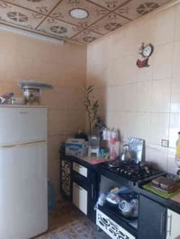 شقة الايجار في حي جامعة  المصارف تحتوي على غرفتين سبلت + كاونترات حديث...