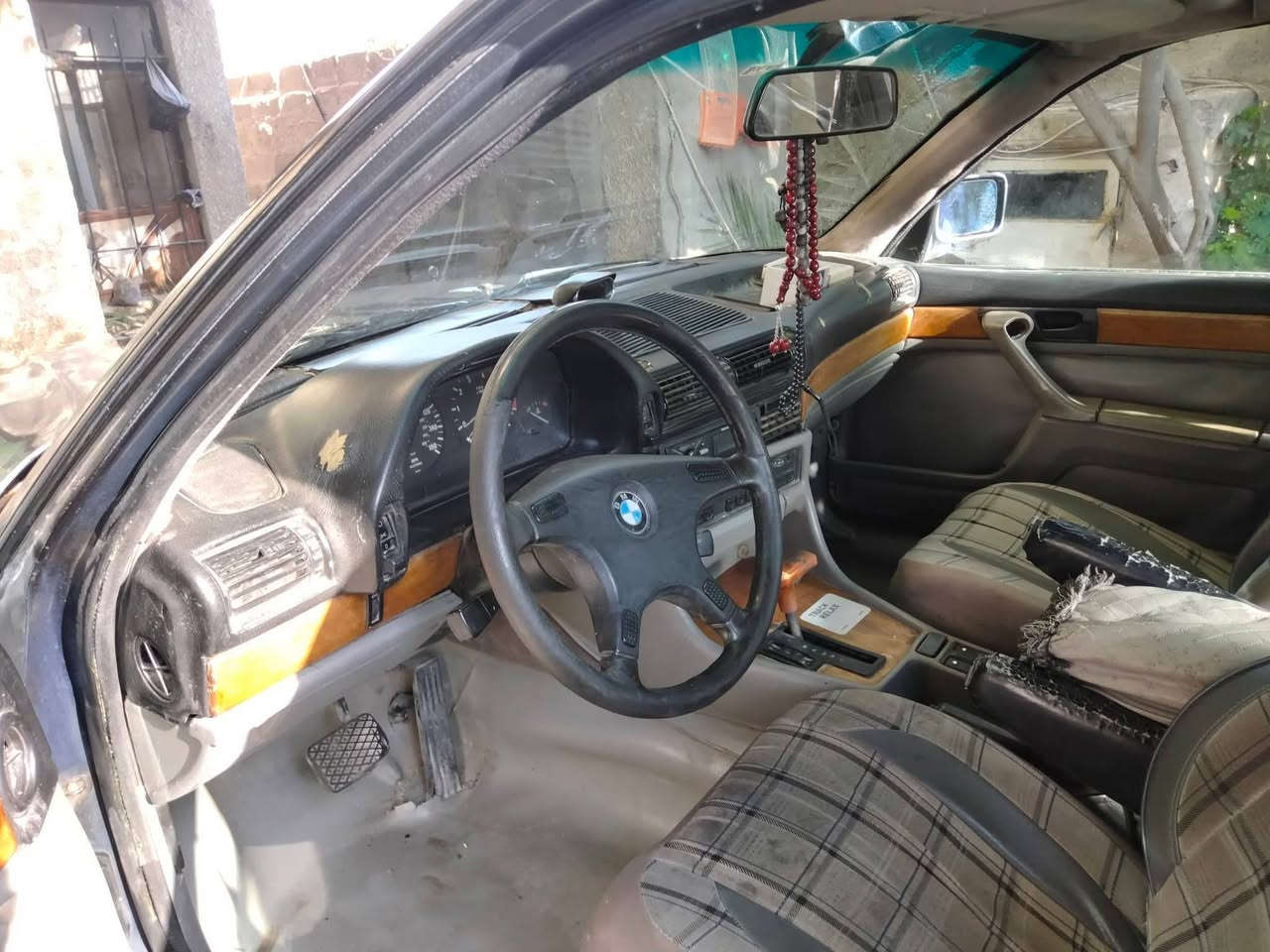 للبيع 🚗
سيارة BMW 735i
موديل: 1991
كير: أوتوماتيك
المحرك: 3000 سي سي – مكفول
❄️ التبريد: شغال ثلج
الحالة: نظيفة وجاهزة للاستخدام
الرقم: بغداد / ألماني
💰 السعر: 45 ورقة (قابل للتفاوض البسيط)
📞 للاتصال واتساب :
***********
