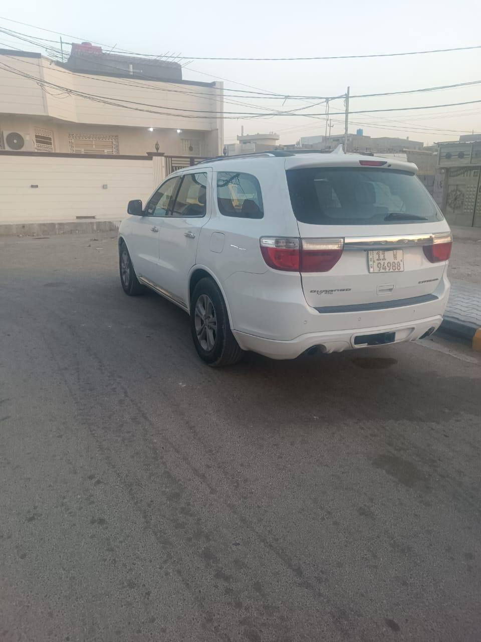 دوج دورنكو2013 سيتاديل فول الفول واحد على واحد السياره بدون ارباك  صبغ حزام جماليه السياره كلش جديده وجاهزه من الدعميه الدعميه
#المواصفات - رقم  بغداد تحويل مباشر تحويل مباشر 
1- محرم  8 سلندر بخاصية توفير الوقود ECO 
3-  + جنطه كهرباي
2-بصمه
5- حساسات خلفية اصل مع خاصية  
7- لايت ١٠٠واط اصلي مع حاجب LED . 
8-  مع تحرك المرايات الجانبية عند الرجوع الى الخلف حسب التحكم
9- السيارة  احدث نظام قيادة بالعالم 
10- ويل كب حجم  20بلادي. طخم تايرات حديث 2020  
12- نظام صوت ٧ سماعات داخل السيارة 
من beats audio من شركة apple
14- تحكم ستيرن كامل امامي وخلفي 
15- شاشة دشبول لمس كبيرة  متكاملة الايعازات . وشاشة ٧ انج معلوملت السيارة والعطلات والرسائل... شاشات كشنات 
17- نظام AUX + Bluetooth . نظام ملاحة GBS شاشت تنته كبيره
+ ذاكرة ميموري كارد موضعي + USB 
18- مانع تزحلق (انزلاق) .
19- تبريد ٤ قطع اكثر من 10 منافذ
20- الكشنات  جلد  ملكي   تبريد و تدفئة و تهوية و مع الستيرن تدفئة وتهوية والمقاعد الخلفية تدفئة
21- كاميرا خلفية دوارة HD 
22-إظهار ضغط الهواء في الاطارات. ومعلومات السيارة الكترونيا مثل كمية دهن محرك و درجة حرارة المحرك والكير والزيت وضغط الزيت الكتروني .
وباقي مواصفات الدورنكو ⁦✔️⁩  ⭐   
 *********** السعر 170مكان السياره كوت السياره جاهزه من الدعميه الدعميه مكانها ناصريه تفصيل يجي خاص ييع أو مراوس حسب القناعه حتلو سياره صغيره
