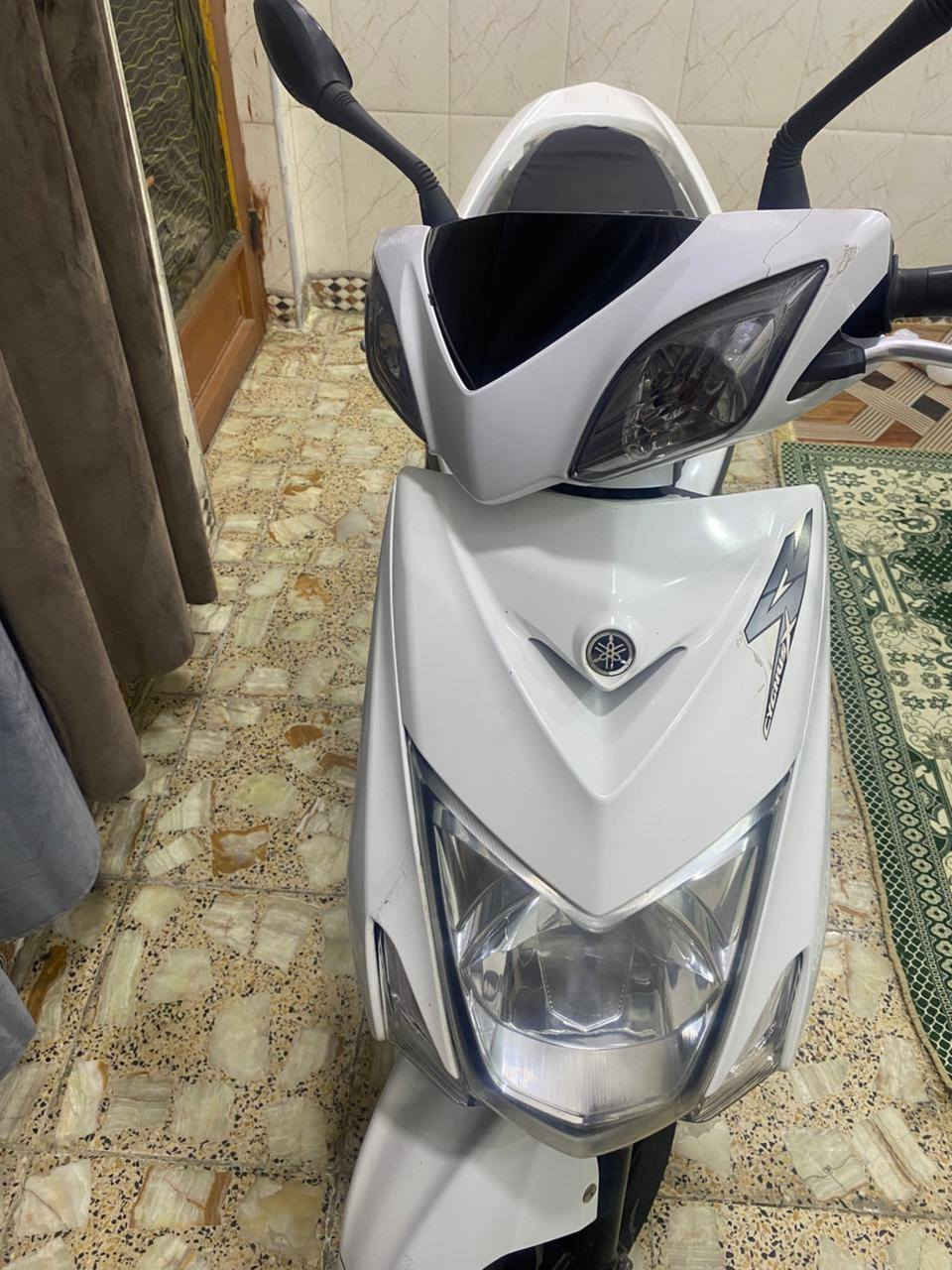 سلام عليكم عندي سكنس لد البيع
الدراجه جديده ياباني هسه منزلهه قبل شهر ريدهه 14ورقه وبهه مجال الاتصال عل هاذ الرقم ***********
