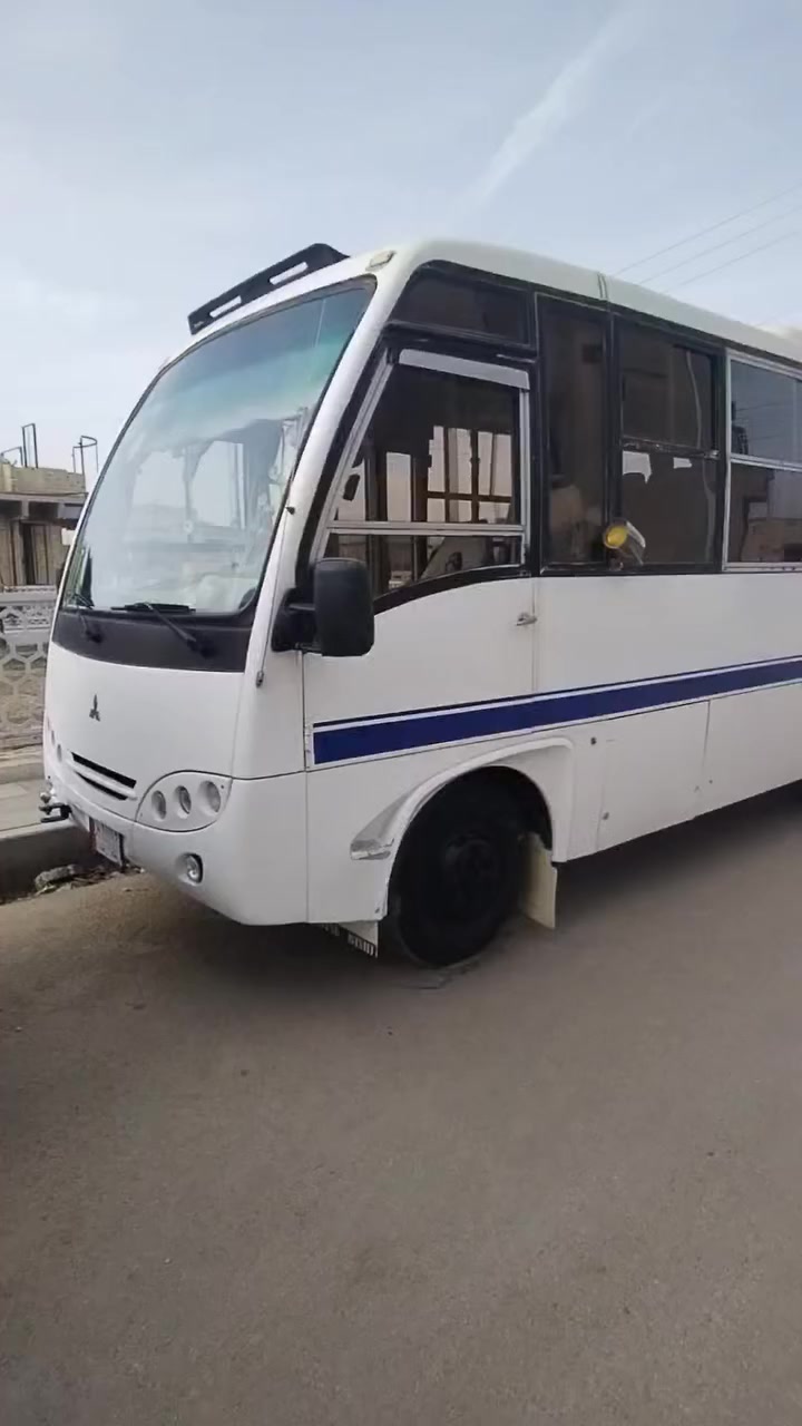 السلام عليكم سياره مسي بوشي سياره جاهزه والتفاصيل داخل الفيديو المكان ذي قار قضاء الفجر الشراي يتصل على الرقم ***********
