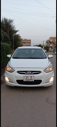 اكسنت 2013 خليجي بلو  رقم جديد  محرك 1600 دوش قطرتين  فتحه 5 ويل كب   ...