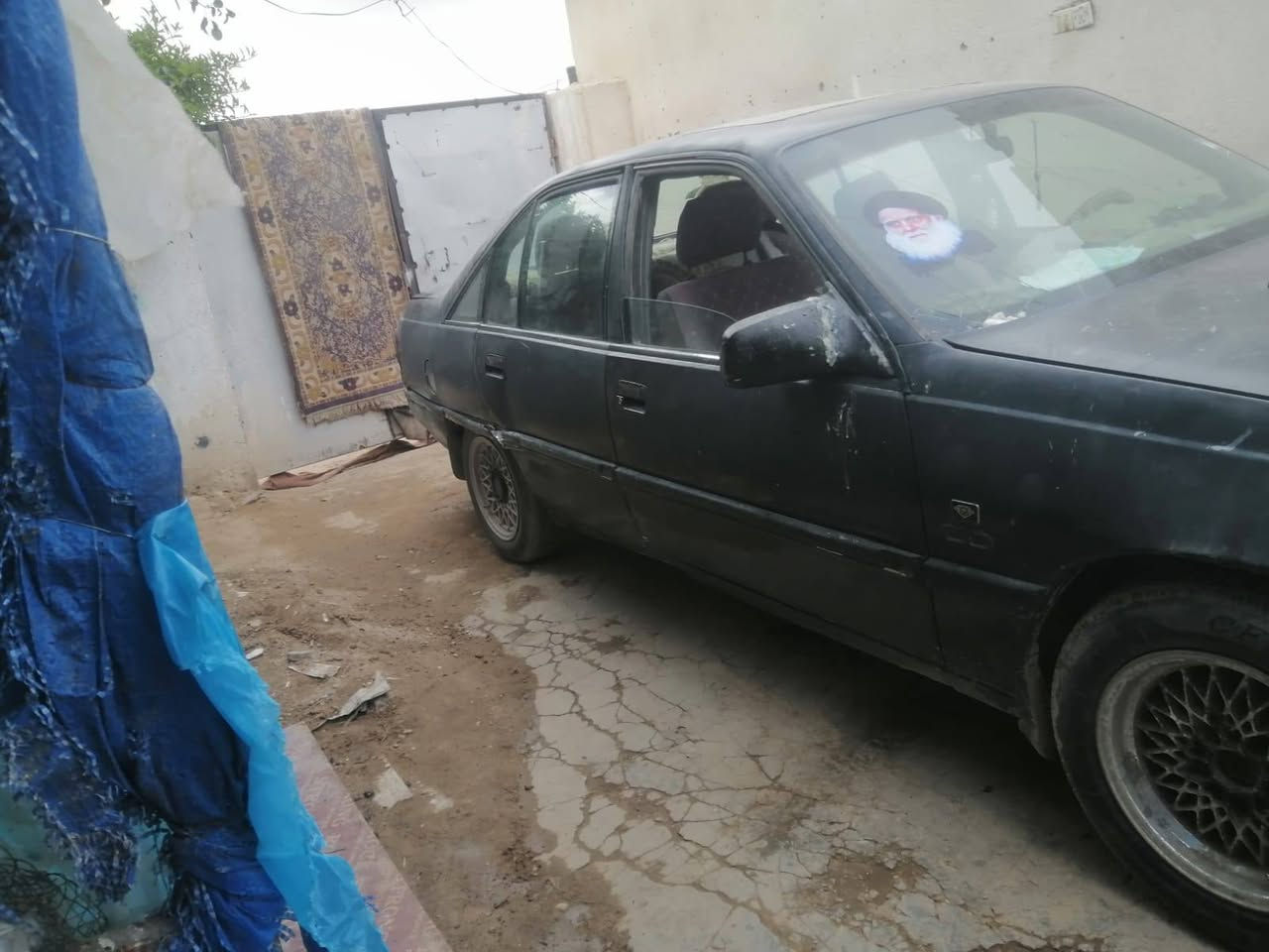 سياره اوبل اوميكا موديل 90اوتماتيك ونجي سعره 14وبيها مجال للشراي لاستفسار الاتصال على الرقم ***********رقمها كربلاء كربلاء, العراق
