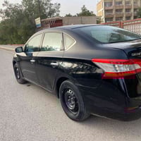 نيسان  سنترا موديل 2015 حادثها خشم البنيد والبنيد مصلح نفسه  ما بيها ا...