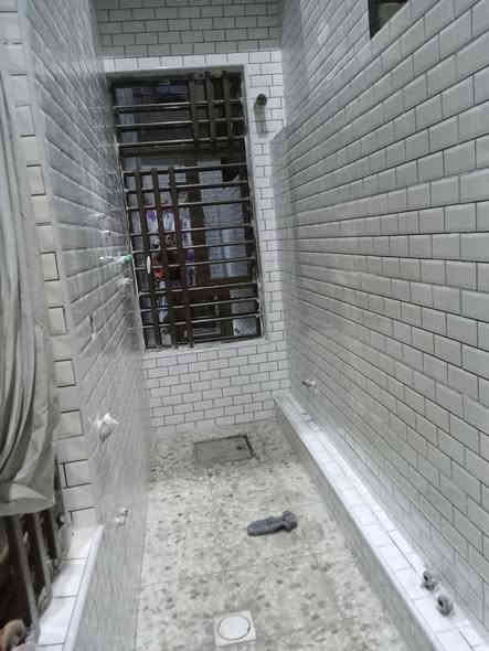 خلفه سيراميك درجه اولى بروسلين مرمر كاشي بايات شغل درجه اولى قضبان وليزر ***********
