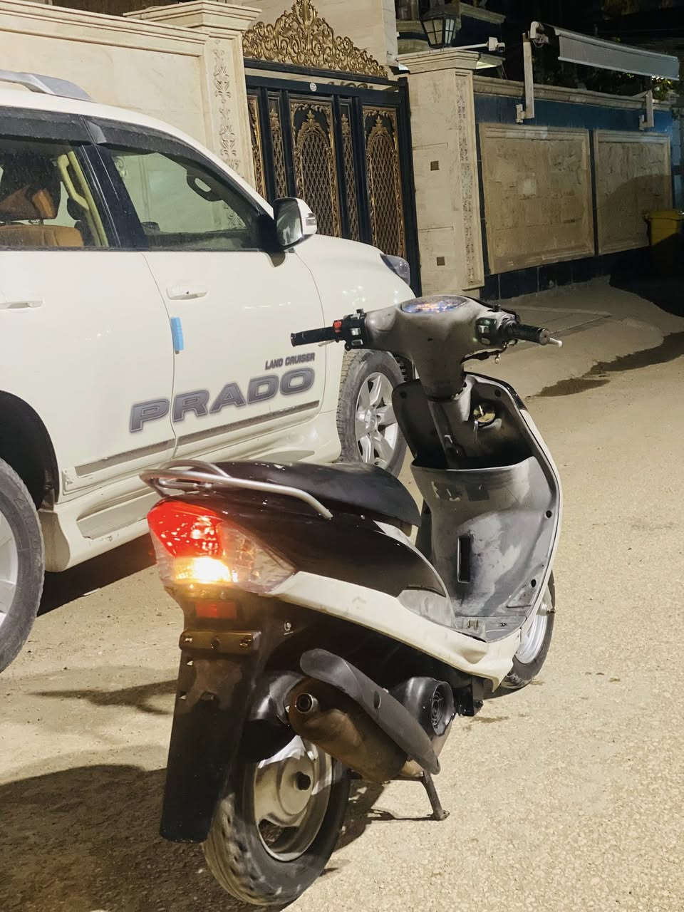 السلام عليكم
ماكس منغولي بلادية دراجة خير من الله 
49 بلادي العنوان حلة مركز المدينة 
السعر 550 
***********
