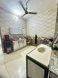 دار للبيع • حي العسكري الثاني • ١٠٠م