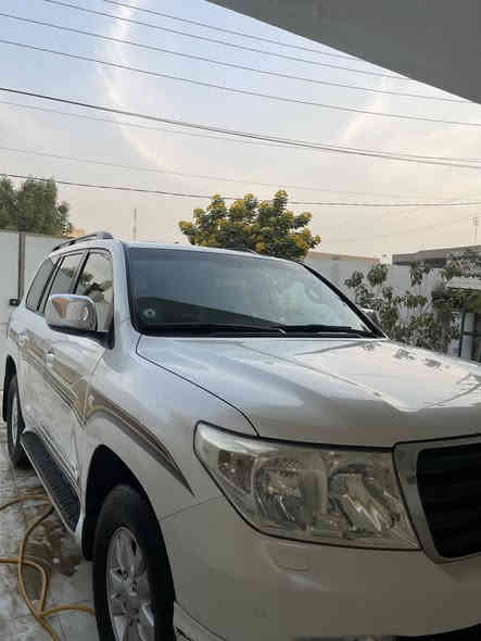 للبيع او المراوس لاندكروزر 2009 مكفولة كفالة عامة 
السيارة نظيفه ماشيه 170 اصل فول بريم 6 سلندر  استعمال بيت 
كير مكينة مكفولات ماناقصها برغي 
السعر 320 وبي مجال للشراي 
للاستفسار. ‭0770 720 0720‬ موجود واتساب
